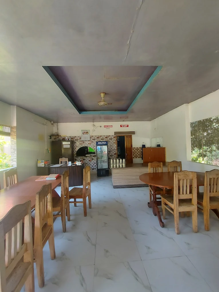 Sandy Ridge Resort  dining .webp